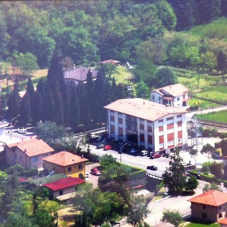 Albergo Cristallo Cittiglio Luaran gambar