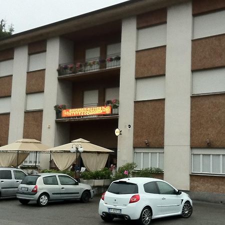 Albergo Cristallo Cittiglio Luaran gambar
