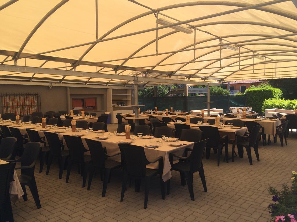 Albergo Cristallo Cittiglio Luaran gambar
