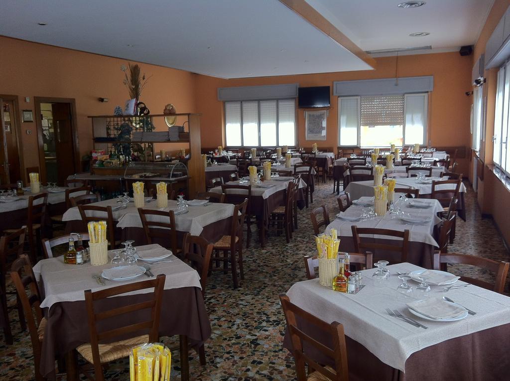 Albergo Cristallo Cittiglio Luaran gambar
